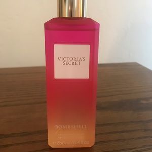 Victoria’s Secret Bombshell Paradise